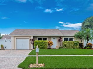19403 Carolina Cir, Boca Raton, FL 33434