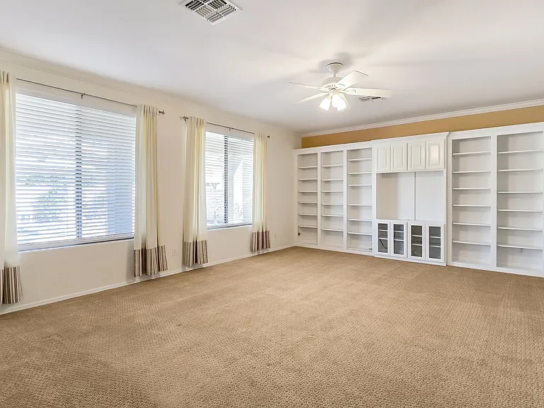 14226 W Wethersfield Rd — Photo 19