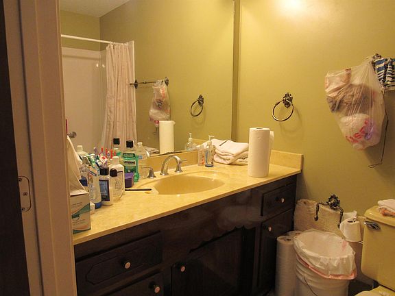 5th image of 83 McDaniel Dr