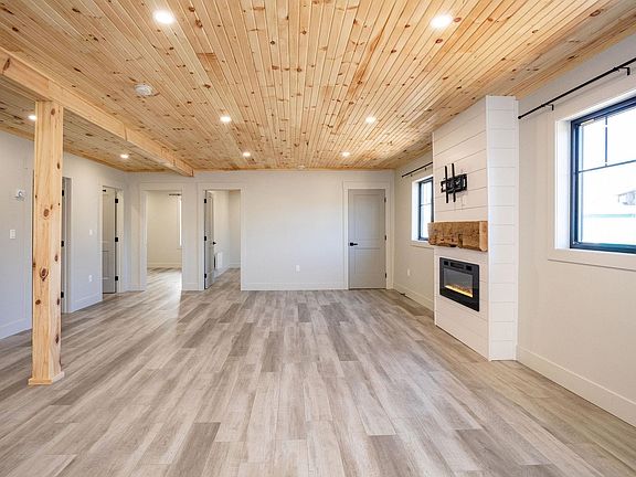 5th image of 71 Woodleigh Dr #71B