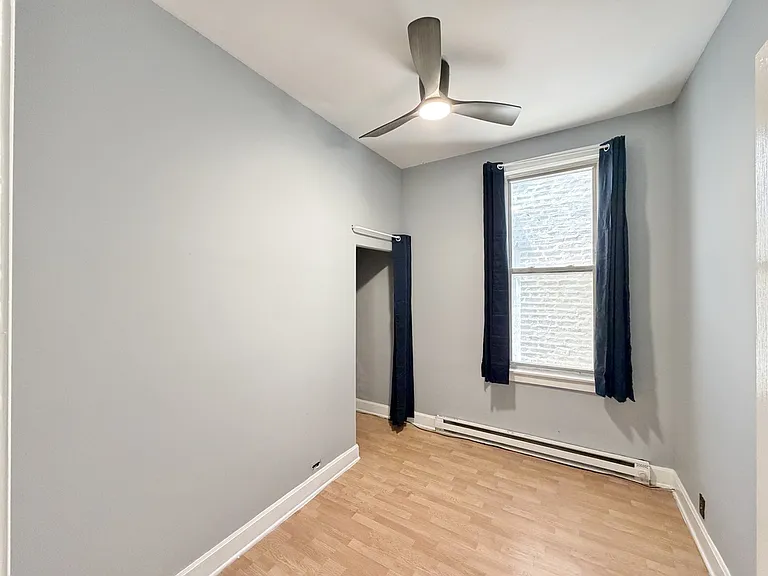 2040 W 19th St #F3 — Photo 12