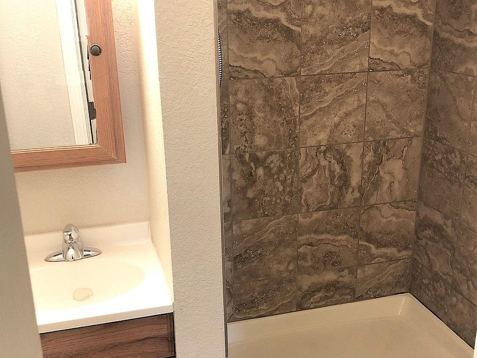 Low-threshold shower