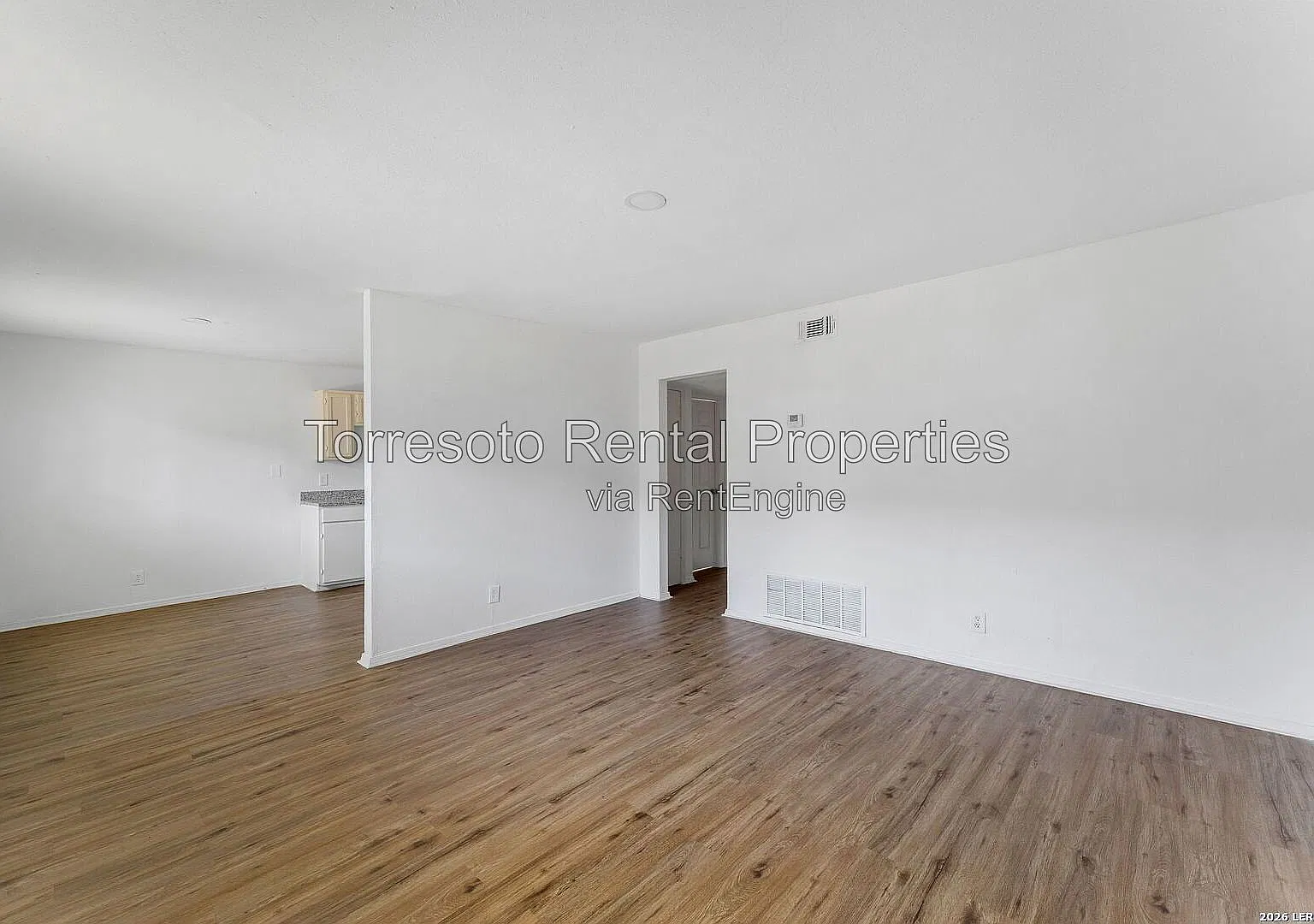2 bed, 1.0 bath, 650 sqft, $1,000 — Photo 4