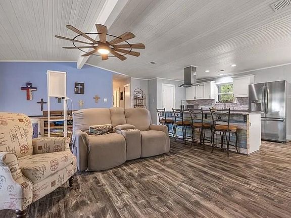 5th image of 1214 Amanda Cir