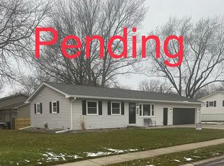 604 S 3rd St, Eldridge, IA 52748