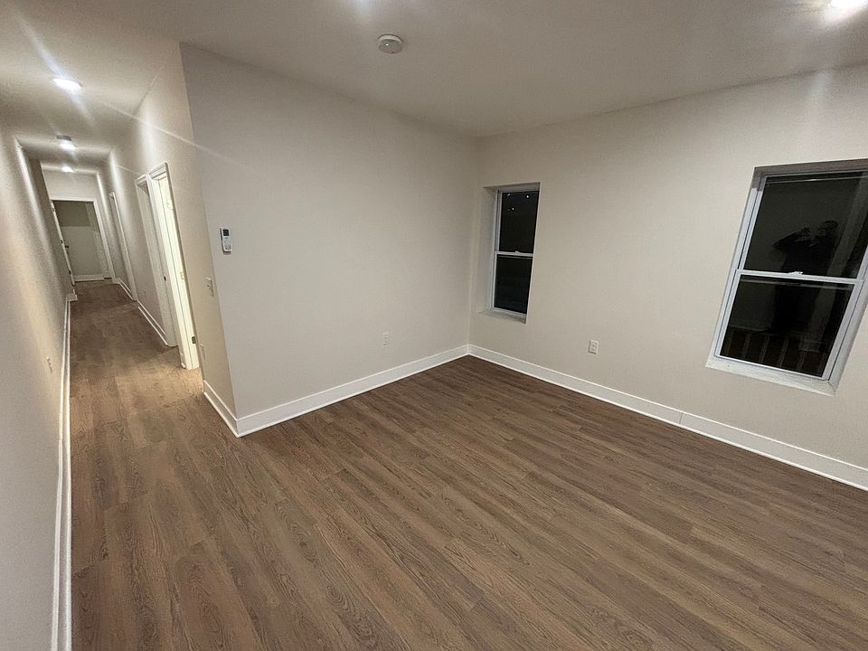 1st image of 1031 W Hamilton St #4