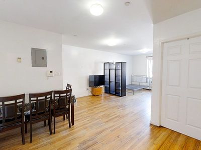 97 Moore St APT 3B, Brooklyn, NY, 11206