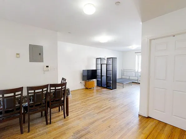 97 Moore St APT 3B, Brooklyn, NY 11206