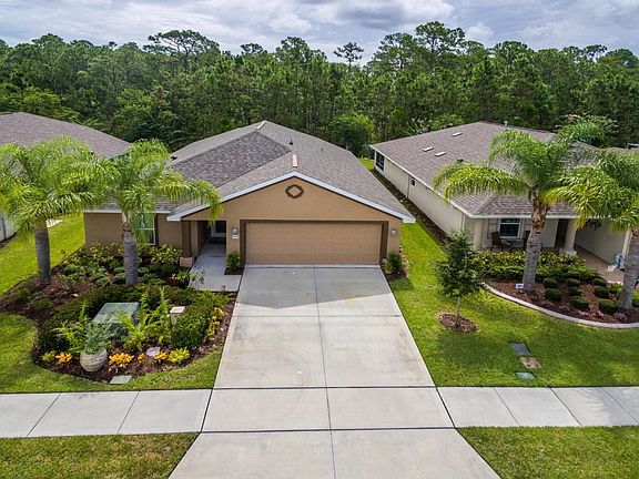 2nd image of 1504 Areca Palm Dr