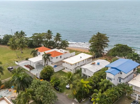 17 Calle Gambino Prado, Rincon, PR 00677