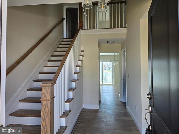 3rd image of 71 Zelkova Rd