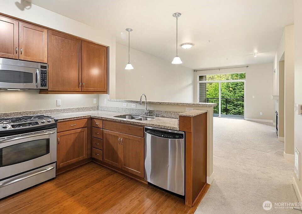 1st image of 15730 116th Avenue NE #305