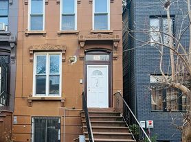 734 Madison St, Brooklyn, NY