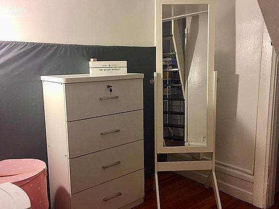 4th image of 225 W 80th St APT 7F