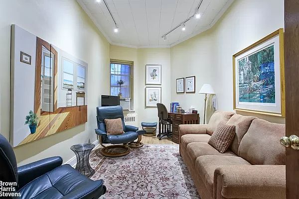 1st image of 20 E 88th St APT 1C