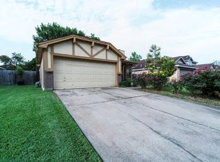 15526 Scenic Haven Dr, Houston, TX 77083