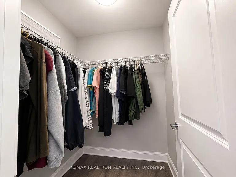 57 Upper Duke Cres #206 — Photo 5