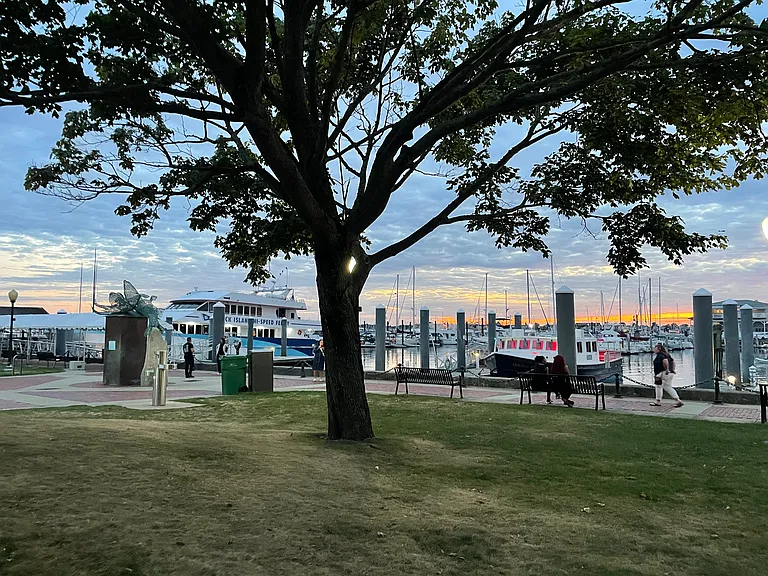 305 Swans Wharf Row — Photo 20