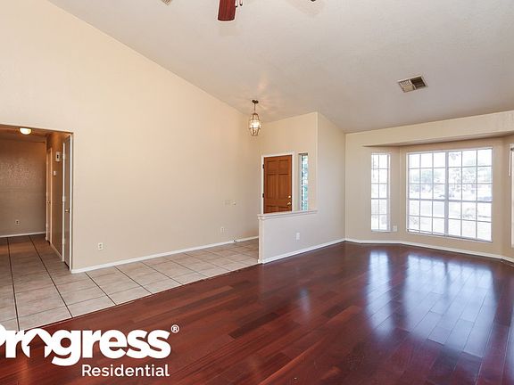 4th image of 1101 N Owl Dr