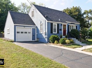 332 S Slusser St, Grayslake, IL