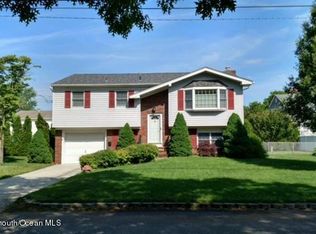 563 Crestview Ter, Point Pleasant Beach, NJ 08742