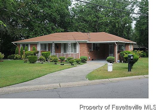 1st image of 834 Eccles Dr