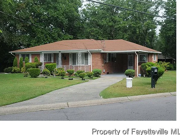 834 Eccles Dr, Fayetteville, NC 28301