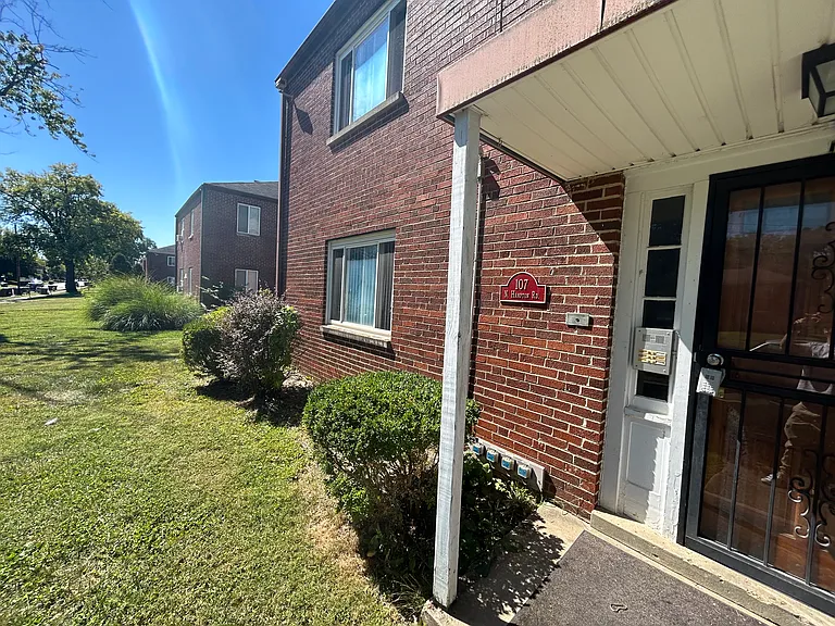 107 N Hampton Rd #A — Photo 12
