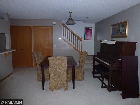 5th image of 11565 Elmwood Ave N
