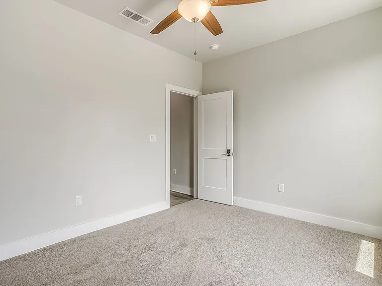 2716 Forest Park Blvd — Photo 14