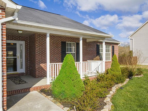 2nd image of 1213 Quiet Brook Ln