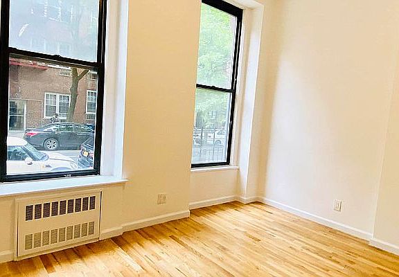 4th image of 344 E 78th St APT 1