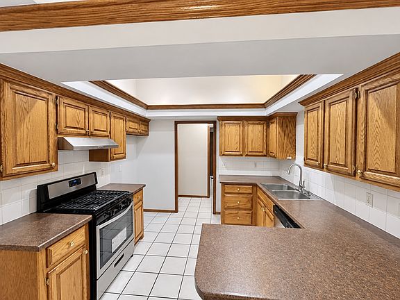 5th image of 8524 SW 36th Ter