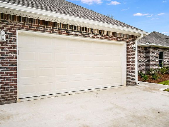 2nd image of 1410 Audrey Ln