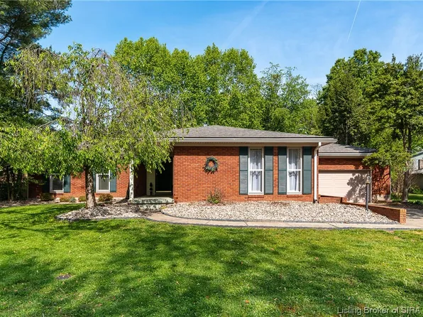 29 Portage Place, Jeffersonville, IN 47130