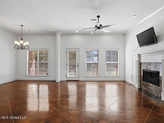 2nd image of 112 Britton Cir