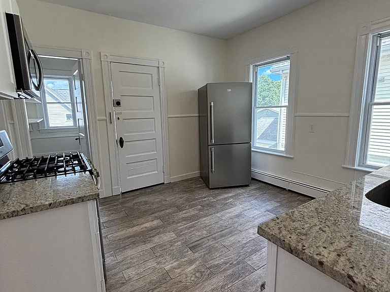 59 Myrtle St #2 — Photo 15