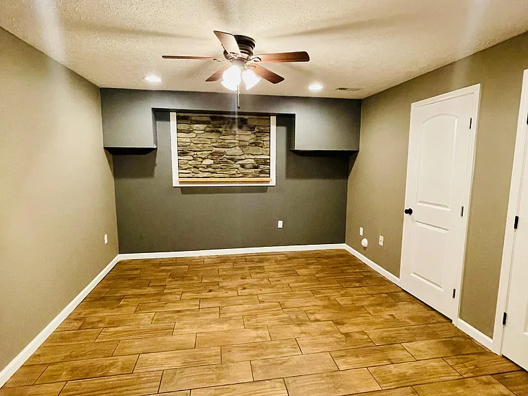 142 Old Tavern Cir #1 — Photo 33