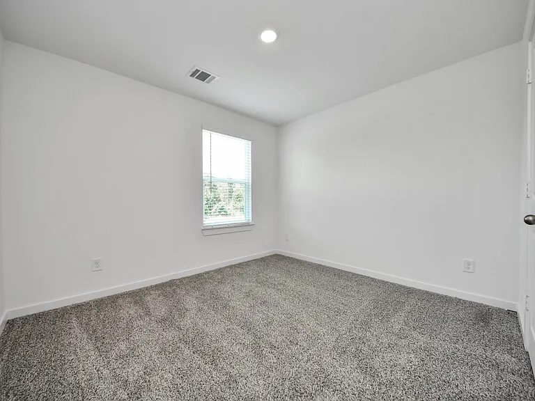 1918 Olivos St — Photo 33