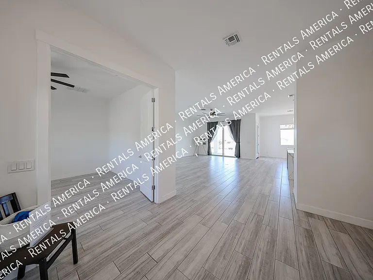 31219 N 136th Way — Photo 12