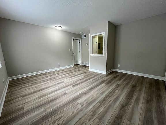 4th image of 10612 Middleground Rd #982edbbac