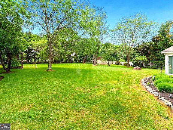 4th image of 2553 Cheval Dr