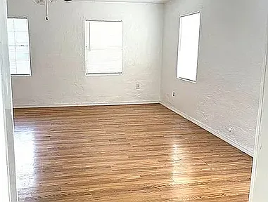 130 Forest Ave — Photo 4