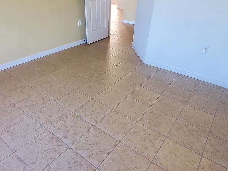 148 Columbia Dr — Photo 23