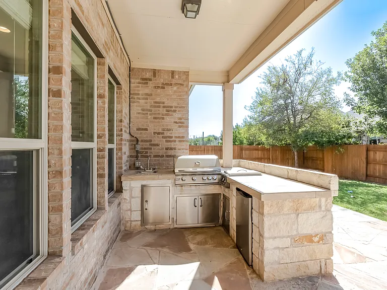 16009 Jeffs Ln — Photo 35