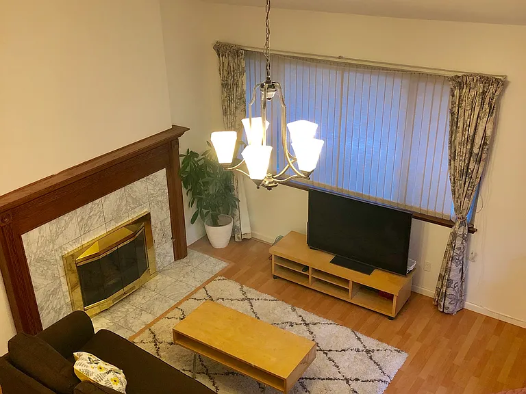 1211 Crescent Ter — Photo 13