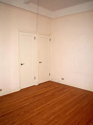 Rented by Michael K Namm Associates | media 7