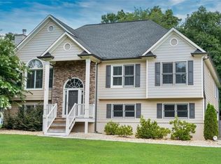 21 Bucky St, Kingston, GA 30145