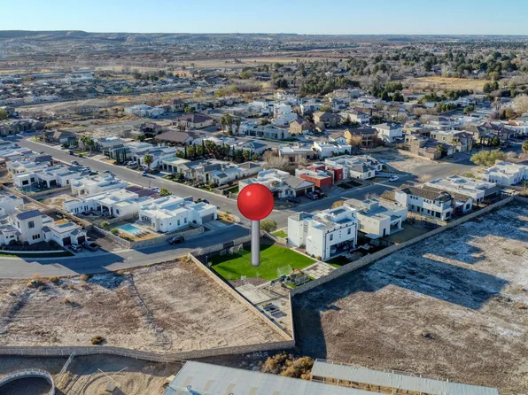 2016 Boy Scout Ln, Sunland Park, NM 88063