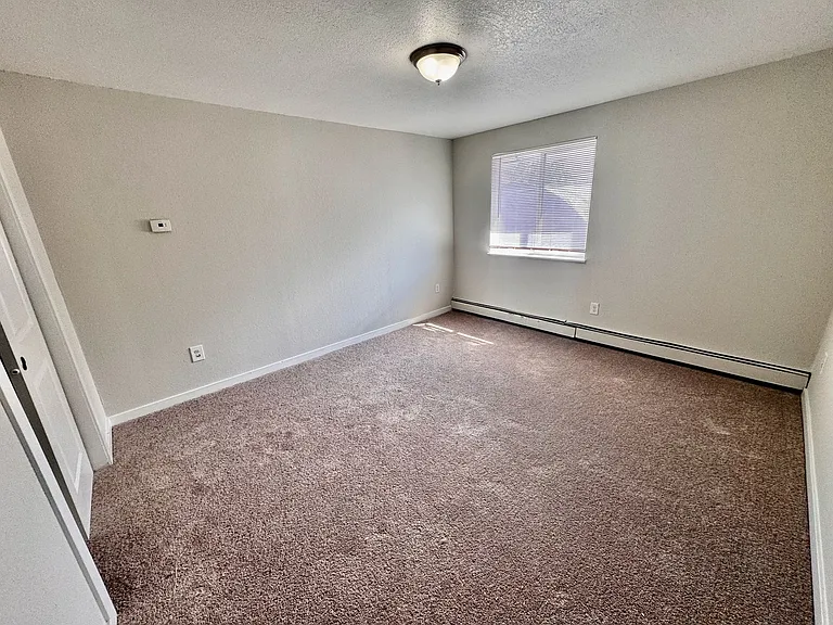 285 S Jay Street — Photo 36